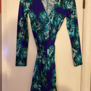 Women’s Vera wang XS wrap dress